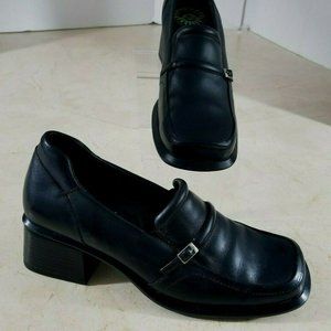 Women's Earth shoe block heel,